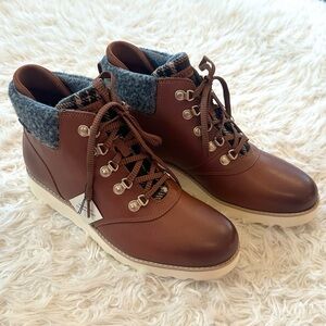 NWT *READ* Cole Haan Grand Brown Gray  Nantucket Lace-up Boots size 9